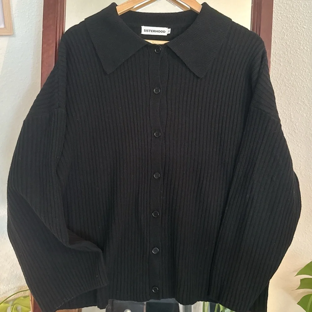 Sisterhood Clio Cardigan 100% Merino Wool Minimalist Chic - Picture 6 of 10